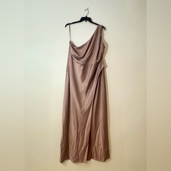 BHLDN | 26W | Dylan One-Shoulder Satin Side Slit Dress - Picture 3 of 9